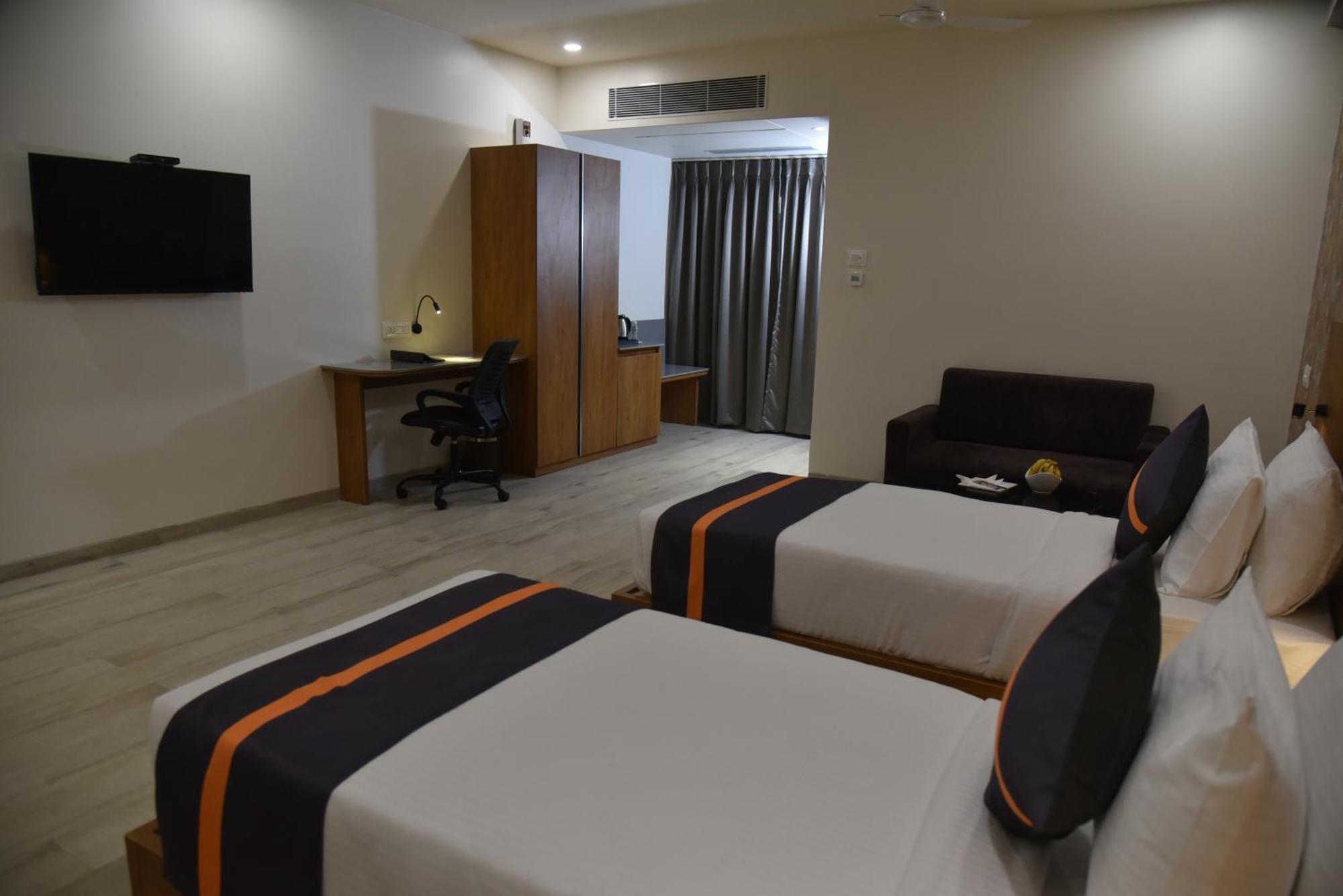 Comfort Inn , Statue Of Unity Kevadia Exterior foto